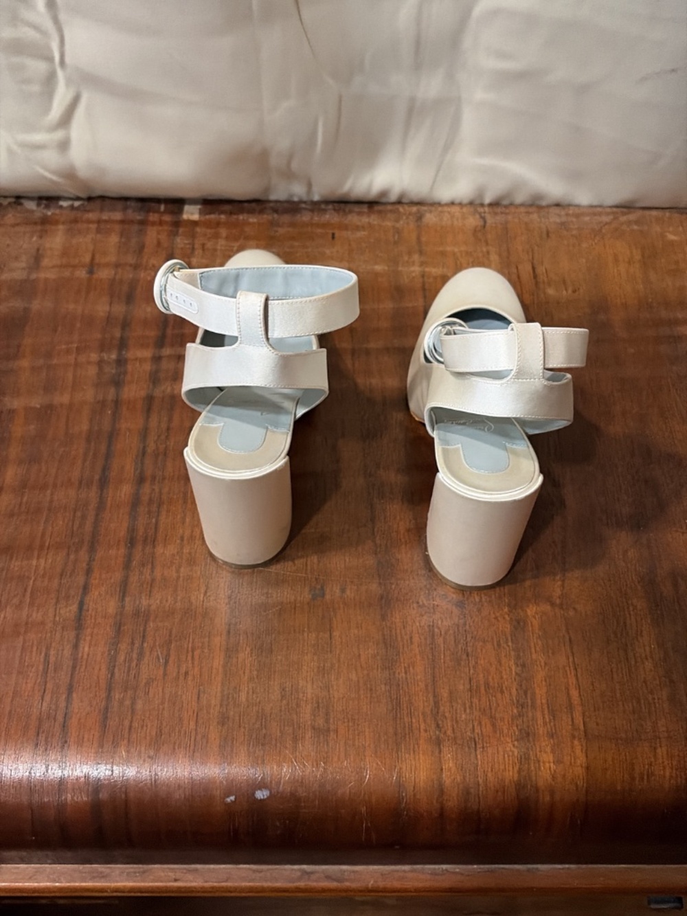 Shoes - Picture 3 of 6